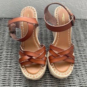 American Eagle, size 7.5, leather straps, woven wedge